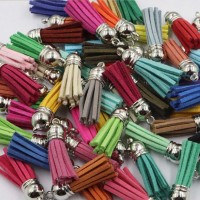 Tahtakale Toptancı Epoksi Mini Deri Anahtarlık Küpe Püskül Karışık Renk  (100 Adet)